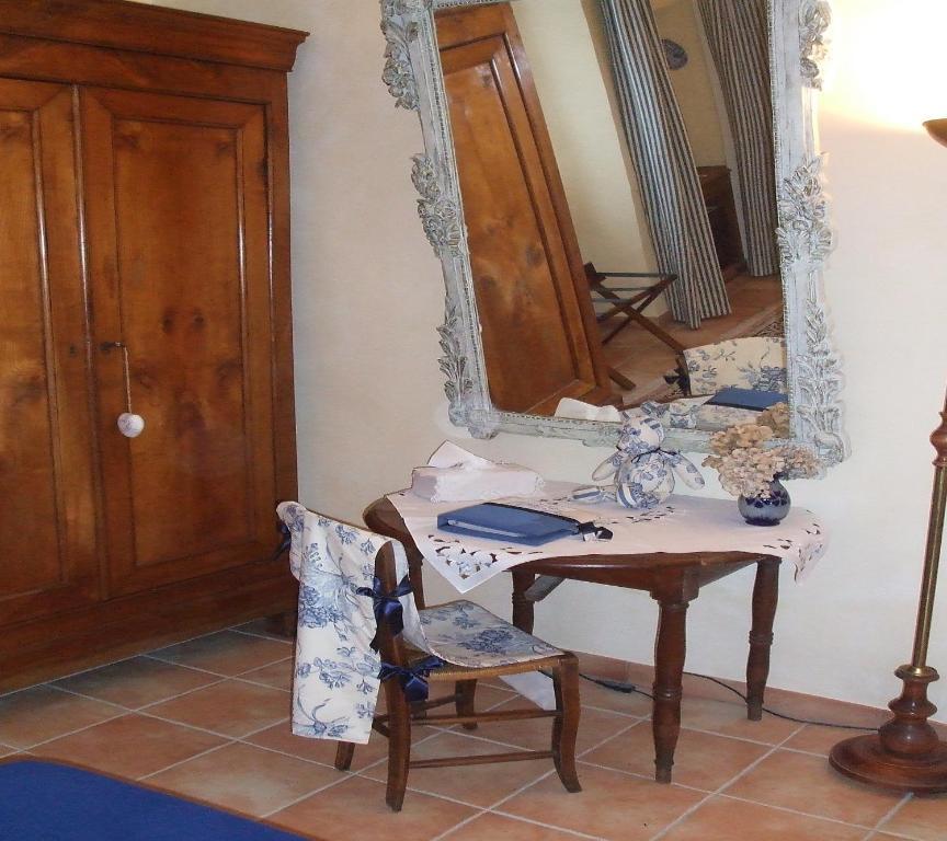 Le Moulin D'Hys Bed & Breakfast La Cropte Oda fotoğraf