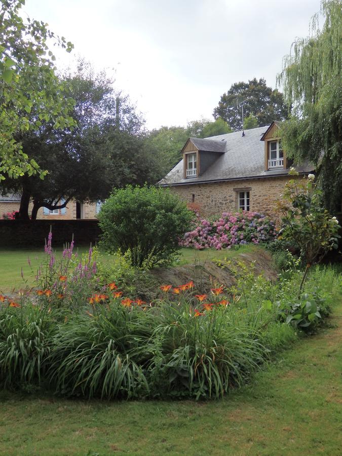 Le Moulin D'Hys Bed & Breakfast La Cropte Dış mekan fotoğraf